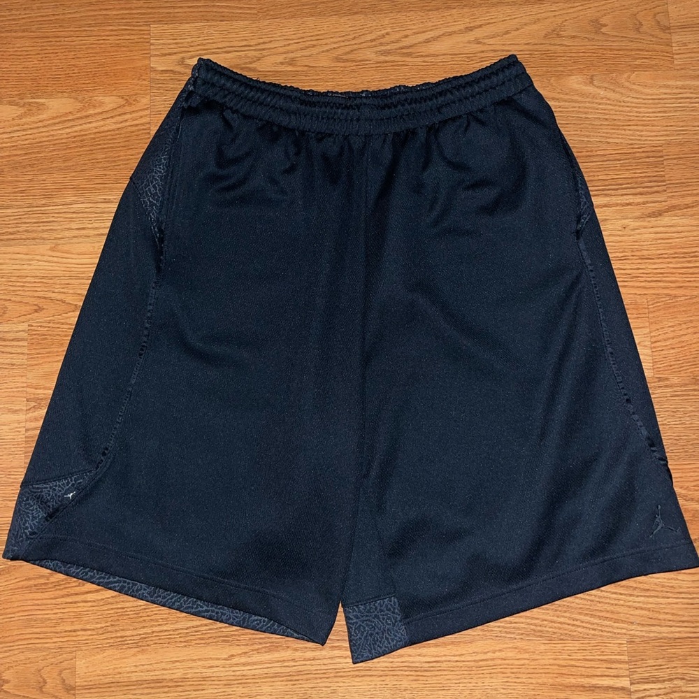Rare Vintage Black Nike Air Jordan Basketball Shorts XL Men’s
2006